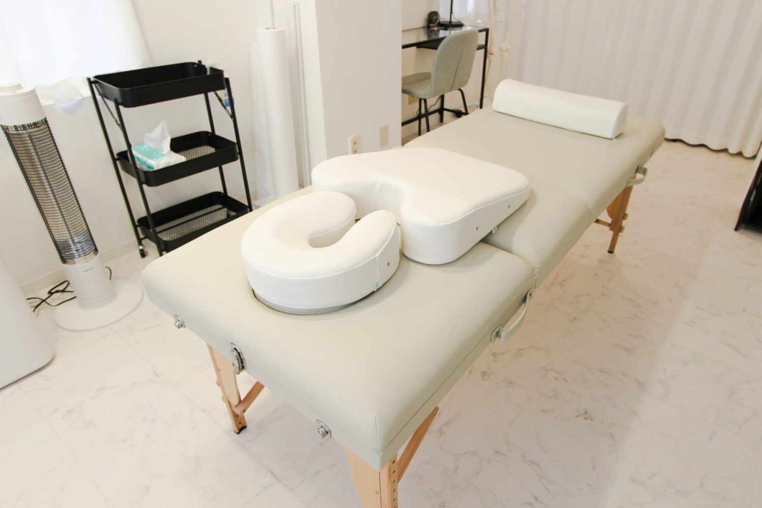 ベッドとマクラ類