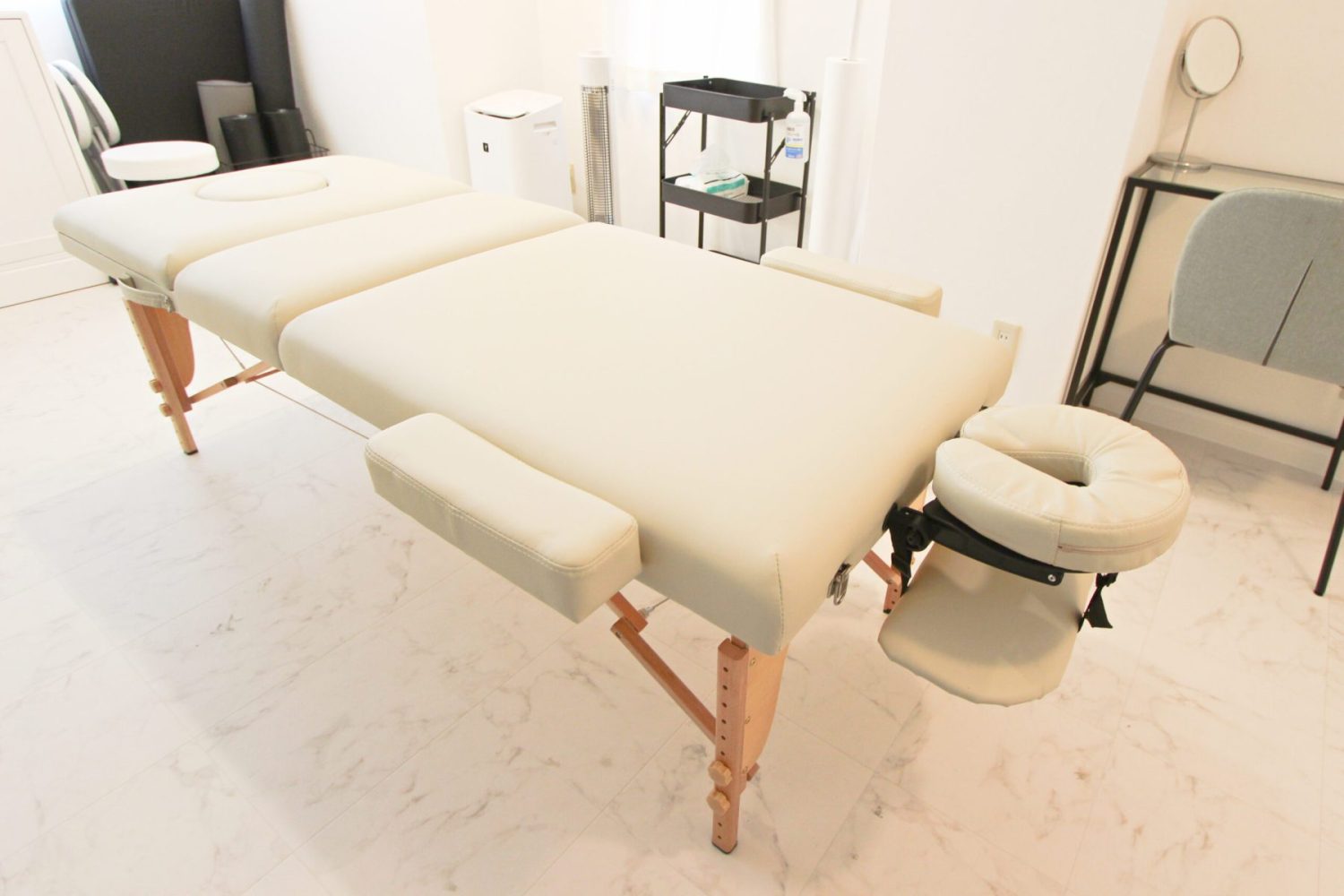 ベッドとマクラ類